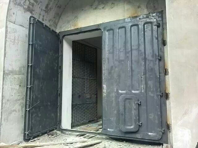 雙扇外開倉庫密閉門